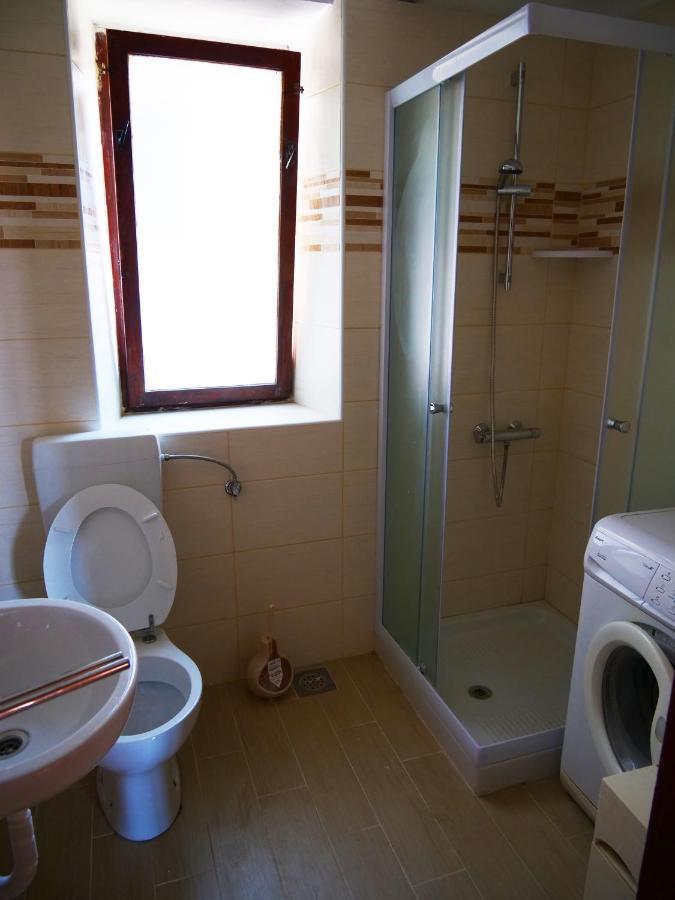 Apartment Piranhe Esterno foto